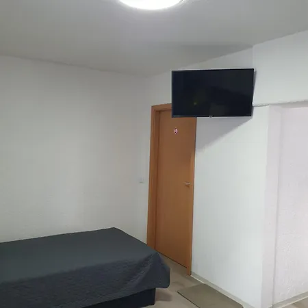 Valentina Guest house *