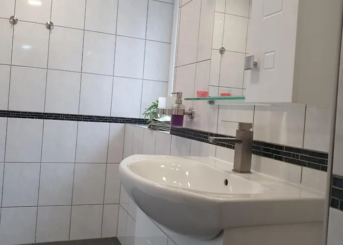 Guest house Valentina 3*